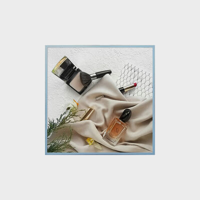 ৩৩.৩ ইঞ্চি বর্গাকার প্রকার টিএফটি ডিসপ্লে প্রদর্শনী উইন্ডো সমর্থন ইনডোর অ্যাপ্লিকেশন